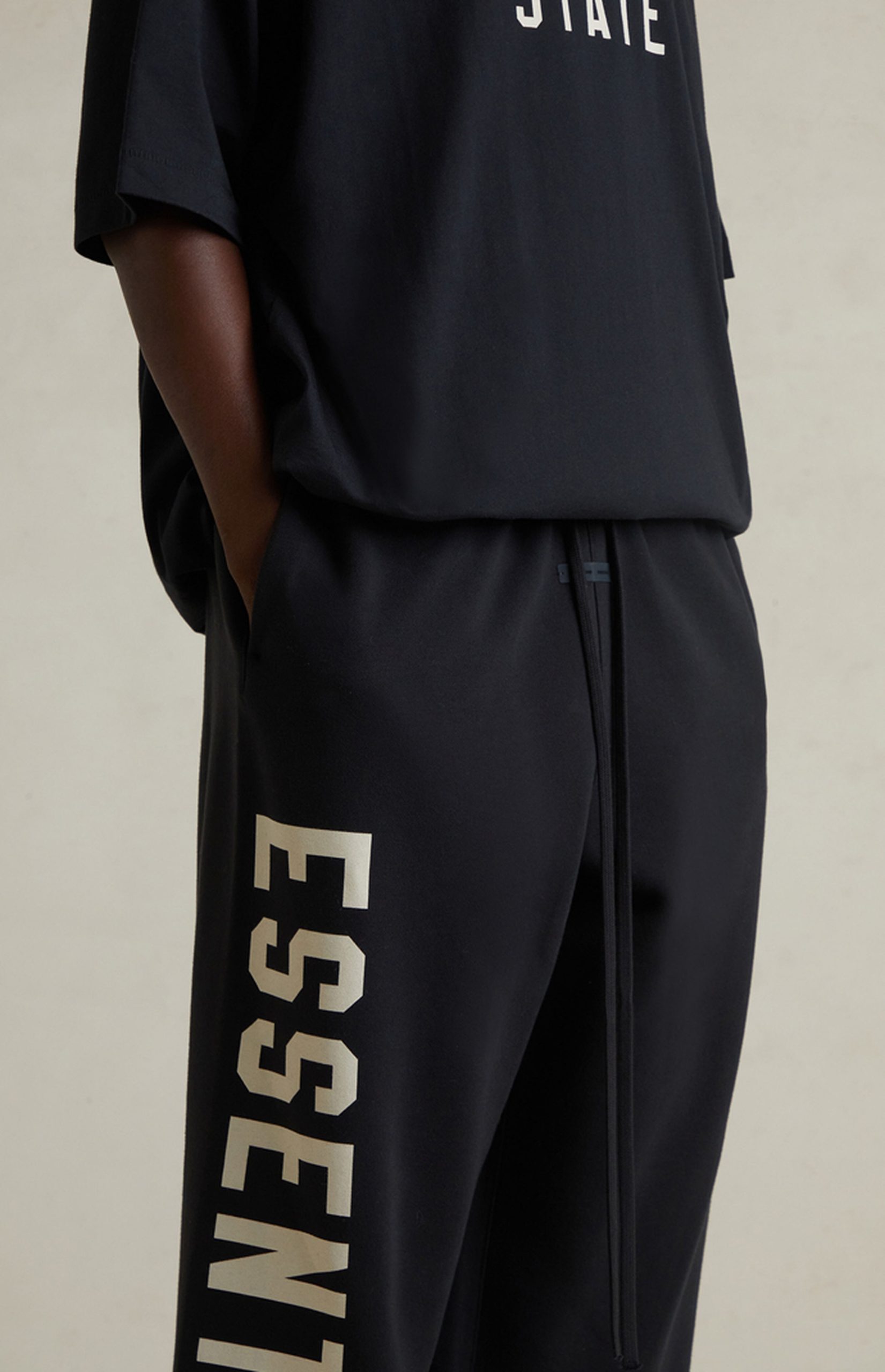 25SP Relaxed Sweatpants - Image 2