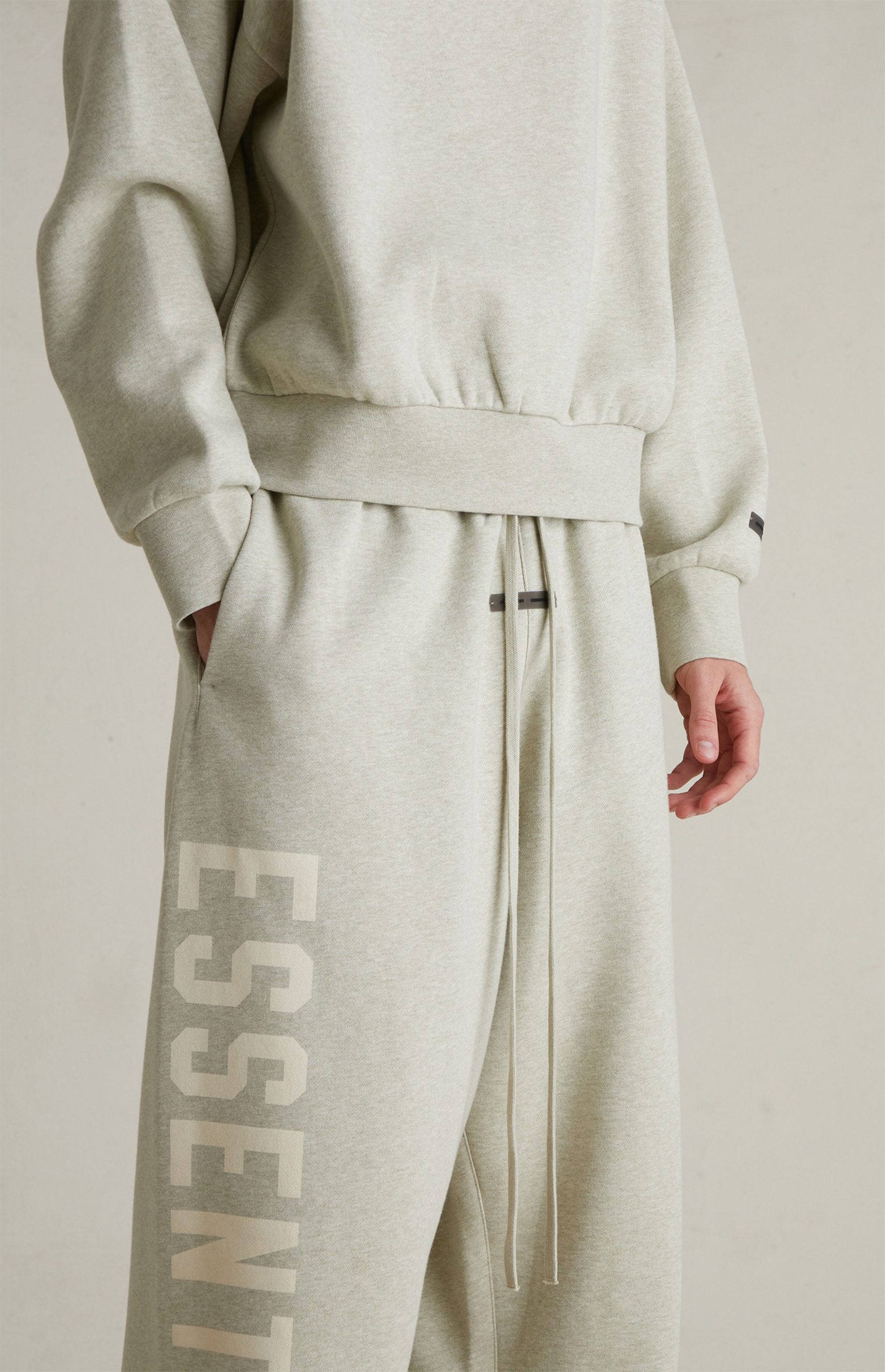 25SP Relaxed Sweatpants - Image 4