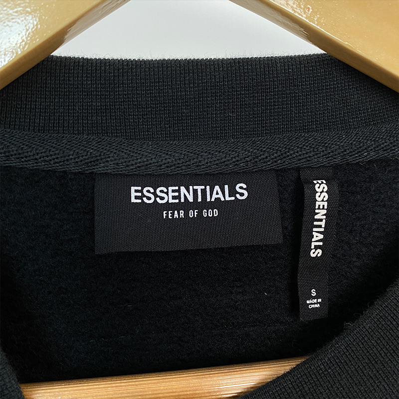 SS19 Essentials Crewneck - Image 9