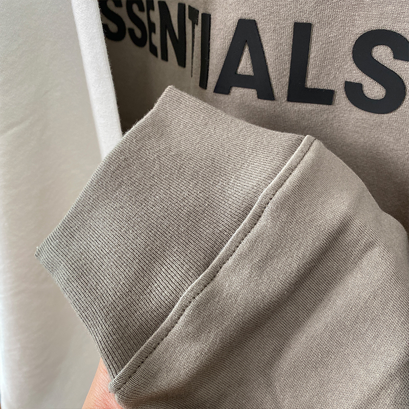 SS20 Essentials L-Shirt - Image 5