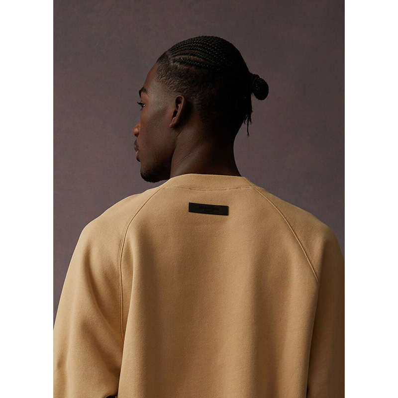SS23 Essentials Sweatshirt - Image 5